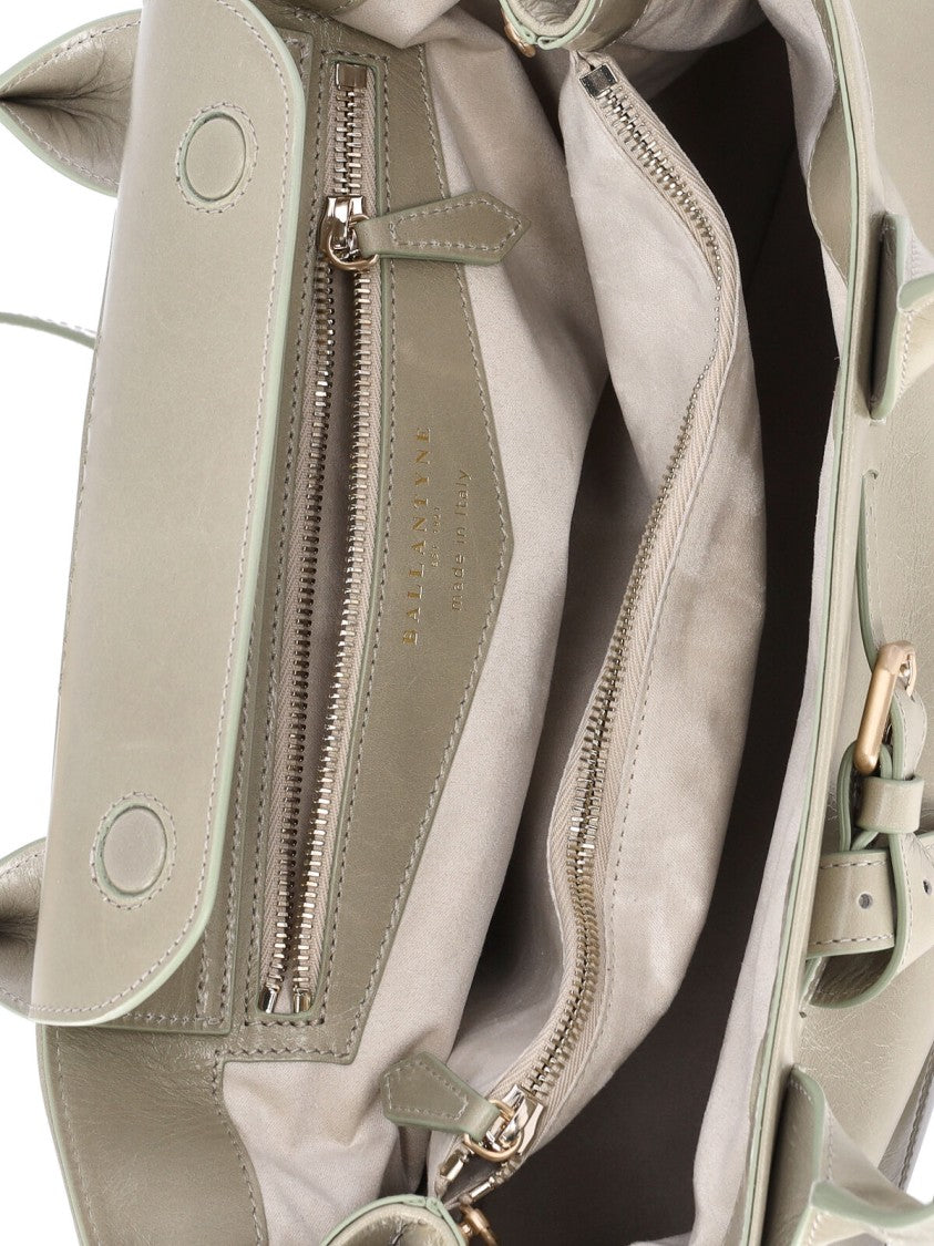 Ballantyne Sophisticated Grey Calfskin Tote With Adjustable Buckle Detail