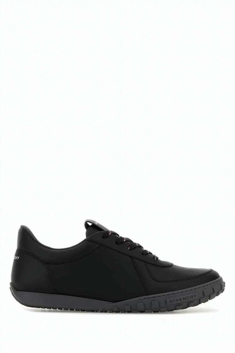 Givenchy Seamless Black Calf Leather Sneakers With Textured Sole