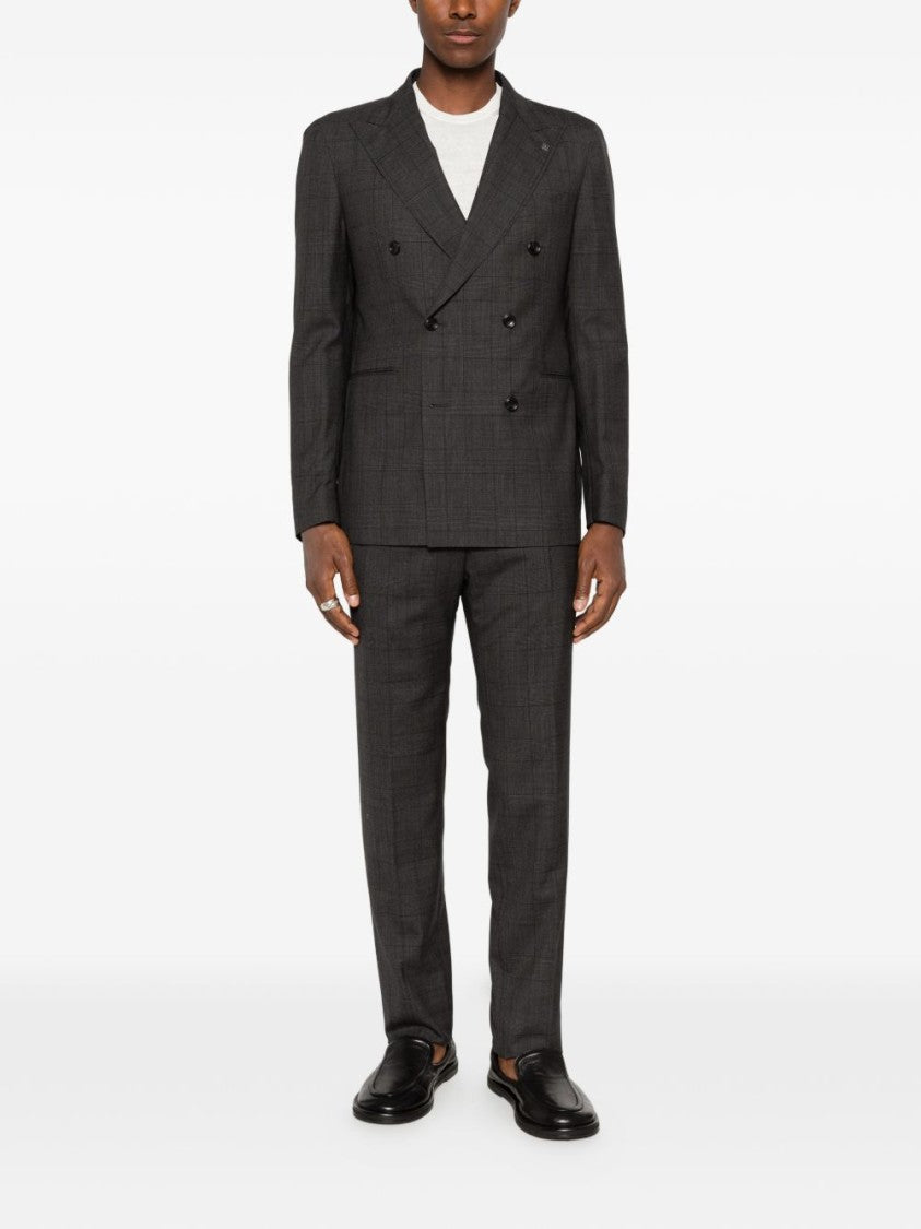 Tagliatore Double-Breasted Grey Check Pattern Blazer With Tailored Fit