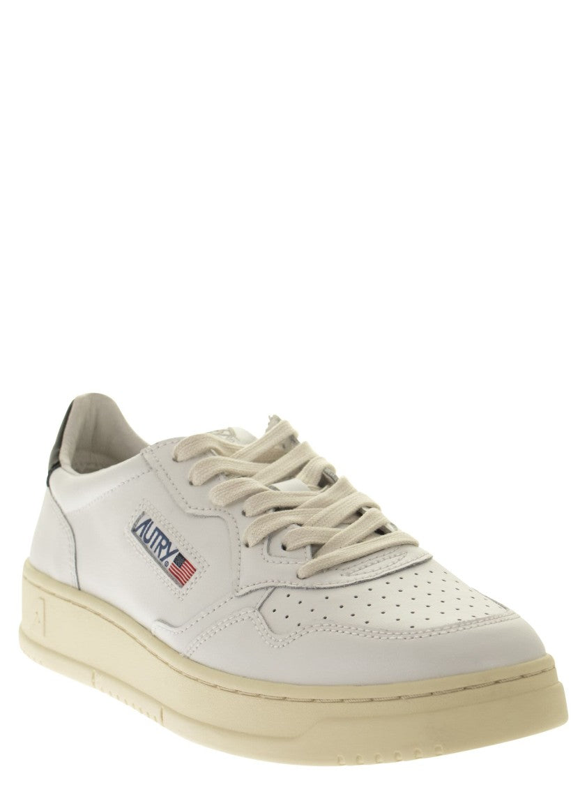 Autry Medalist Low - Leather Sneakers