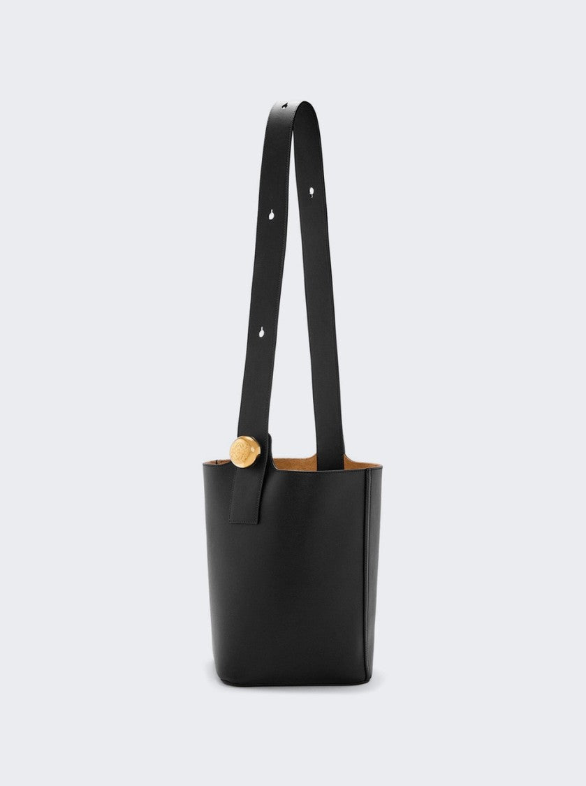 Loewe Medium Pebble Bucket Bag Black