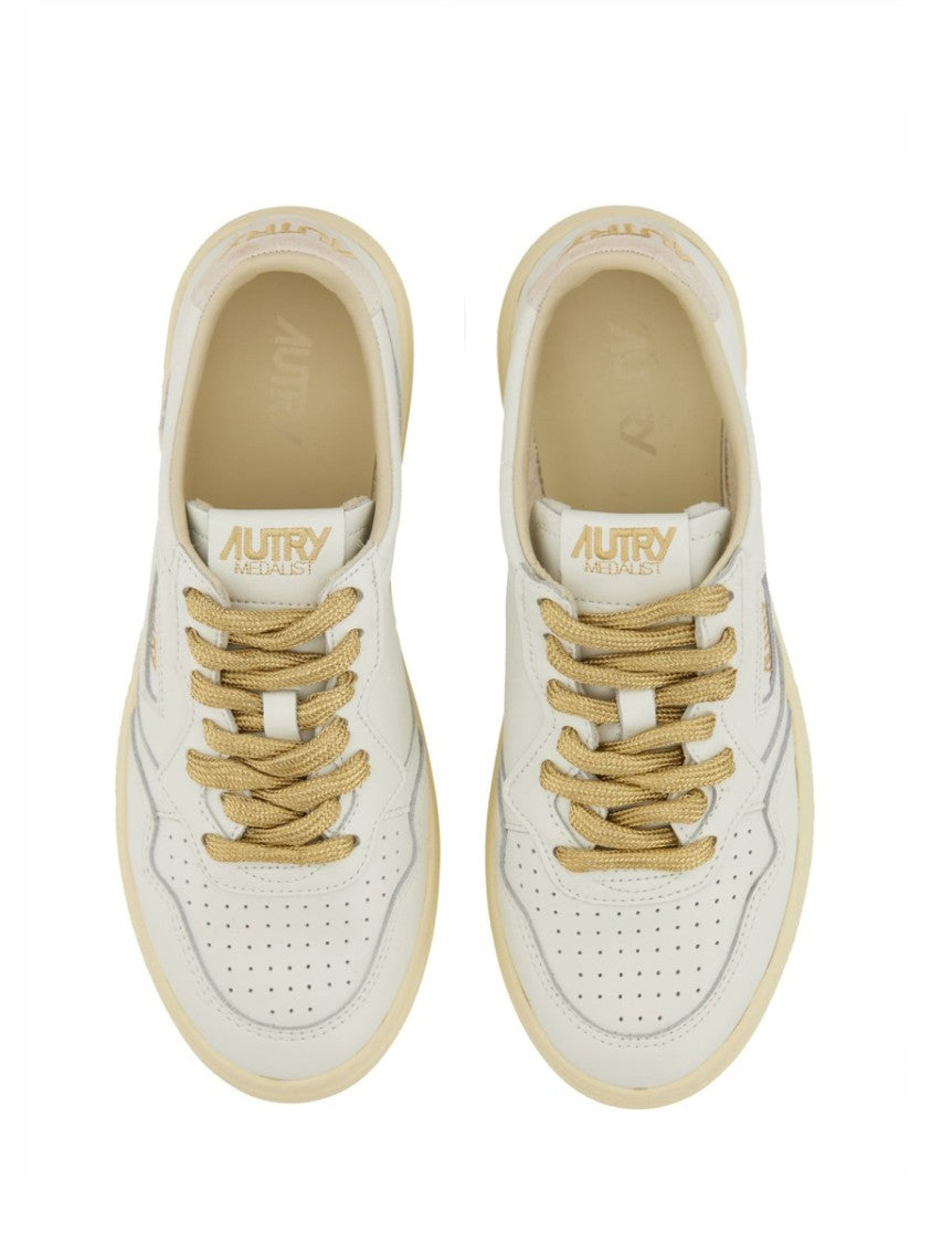 Autry Medalist Low Suede Accent Leather Sneakers