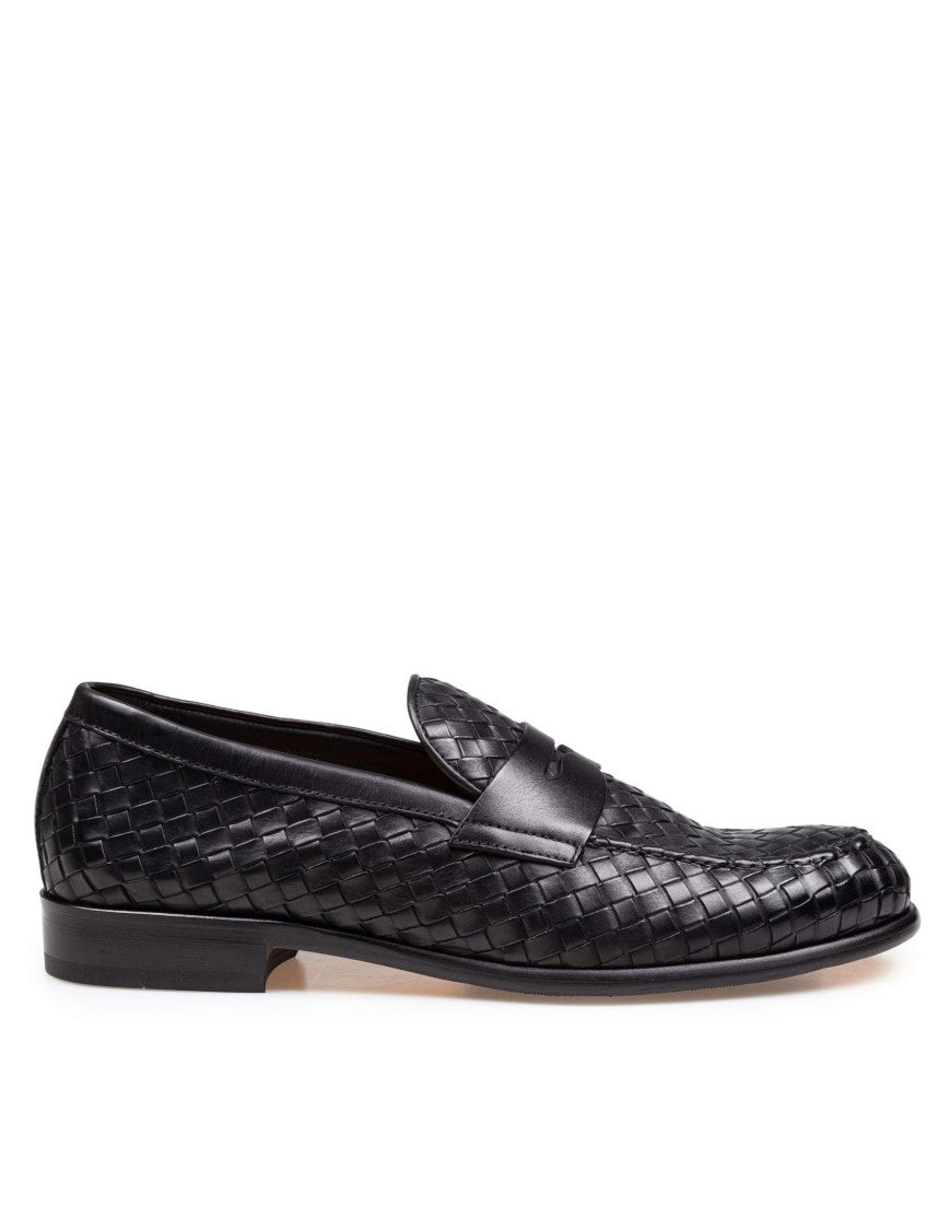 Doucal's Penny Adler Moccasin In Woven Leather