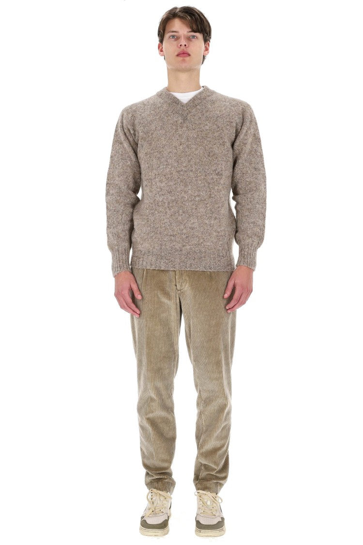 Howlin Shetland Boxy Fit Wool V-Neck Sweater