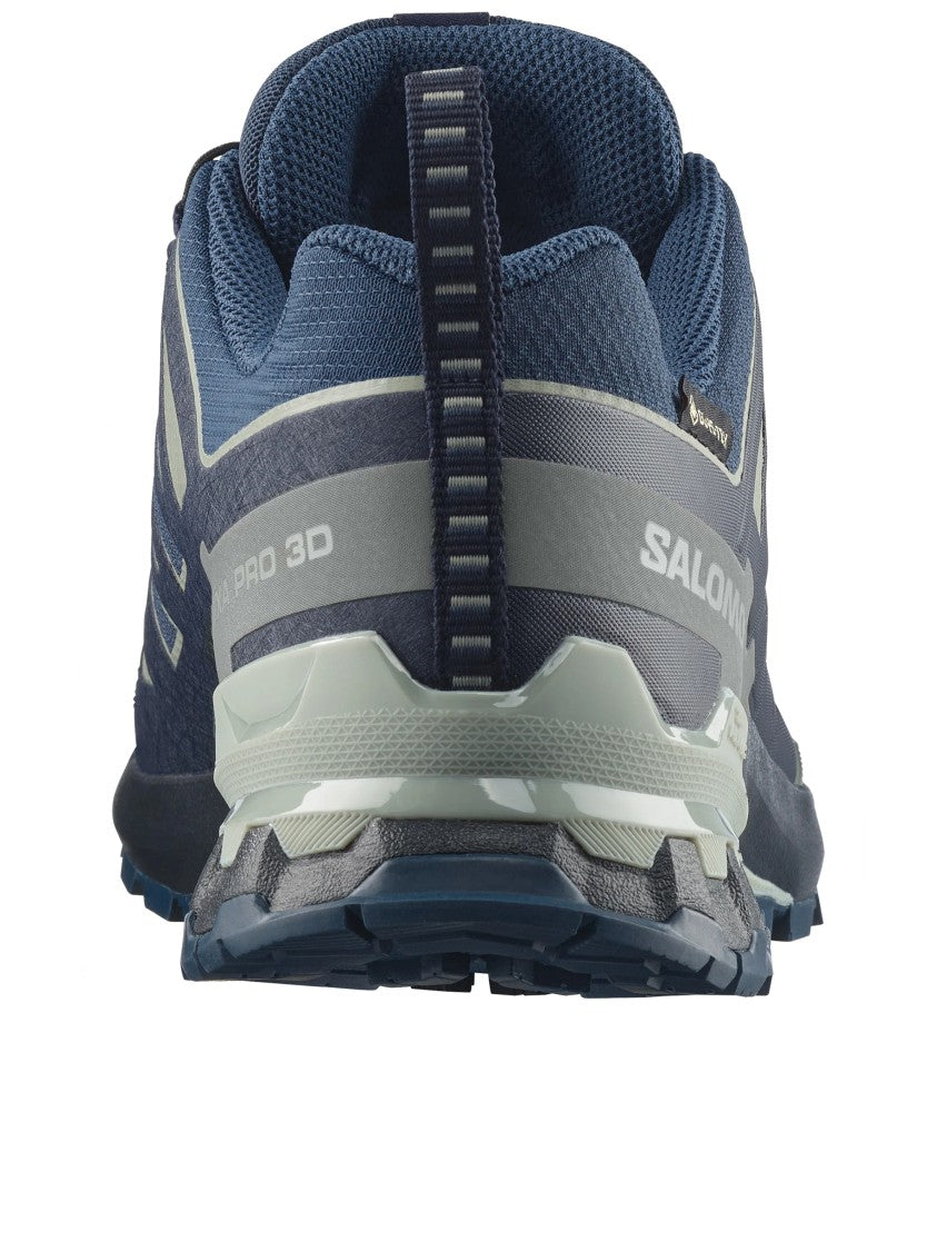 Salomon Rugged Trail Running Shoe With Breathable Mesh Upper