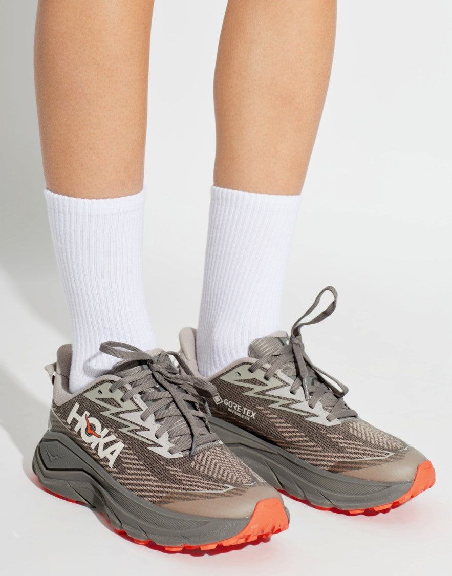 Hoka Challenger 8 Gore-Tex Sneakers