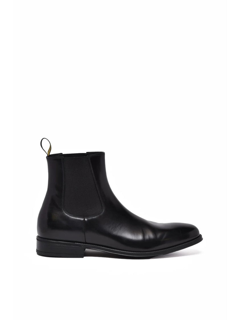 Doucal's Black Leather Boots