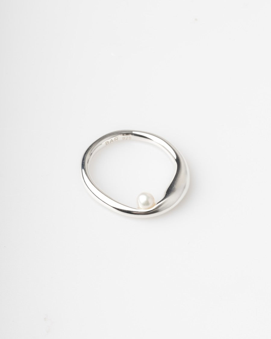 Bar Jewellery Attraverso Ring – Sterling Silver & Freshwater Pearls