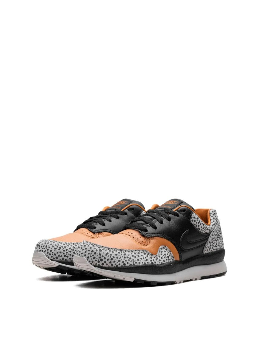 Nike Air Safari Sneakers