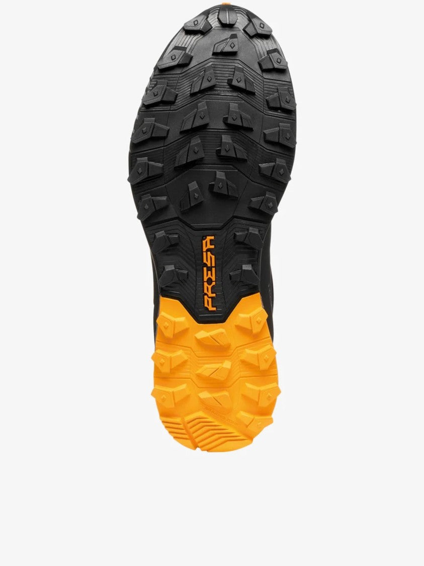 Scarpa Rugged Low-Profile Trail Sneakers With Vibrant Accents