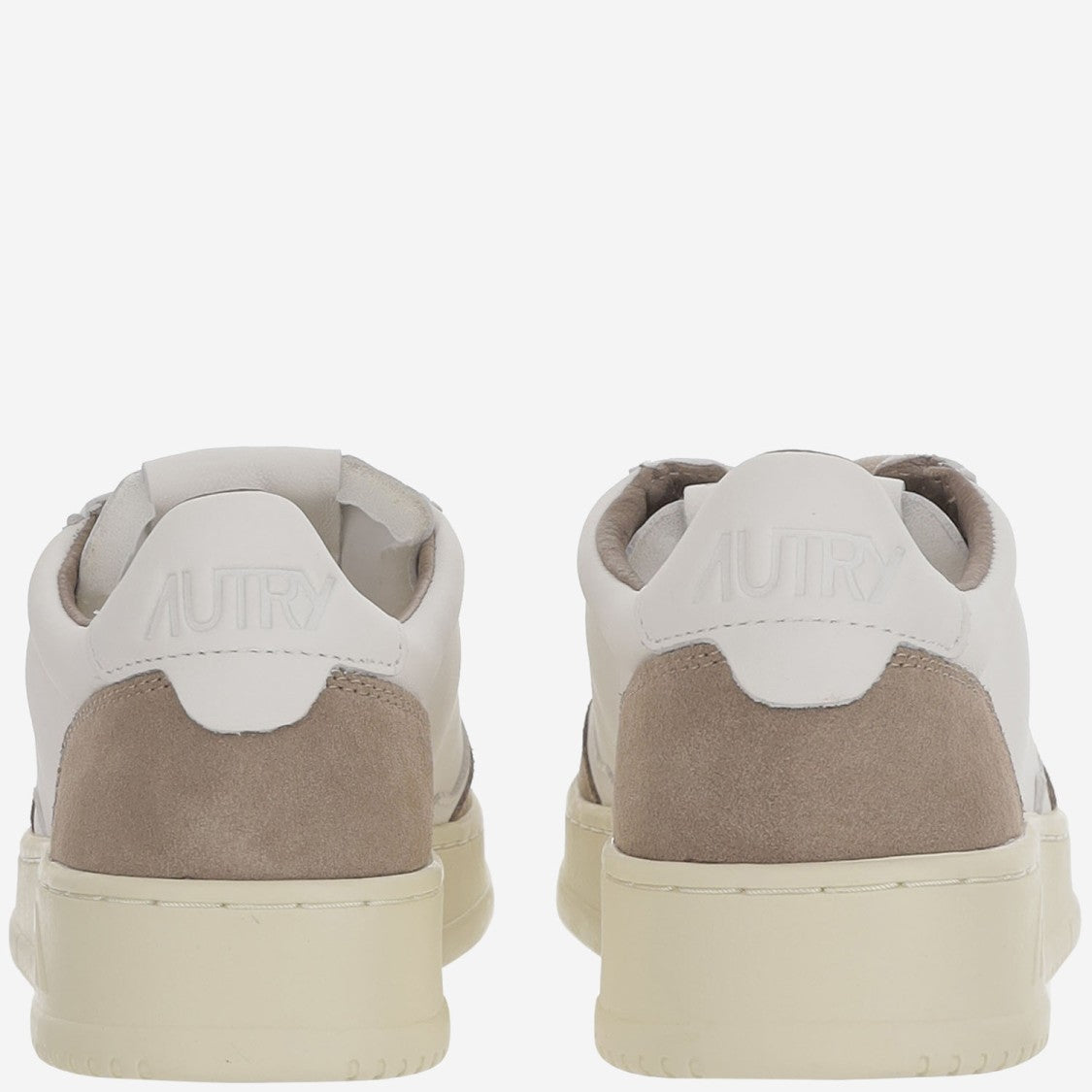 Autry Low Medalist Leather Sneakers