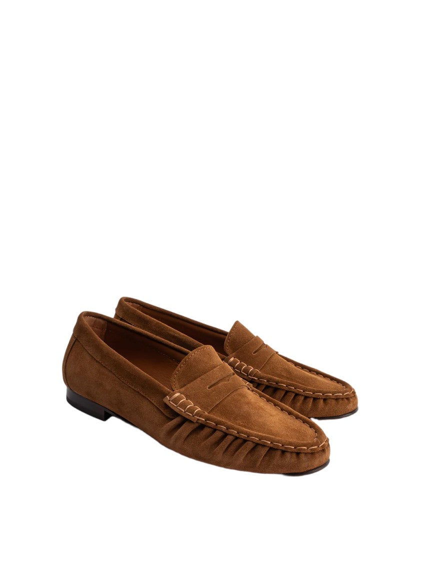 Poeve Hand-Stitched Gathered Suede Moccasins