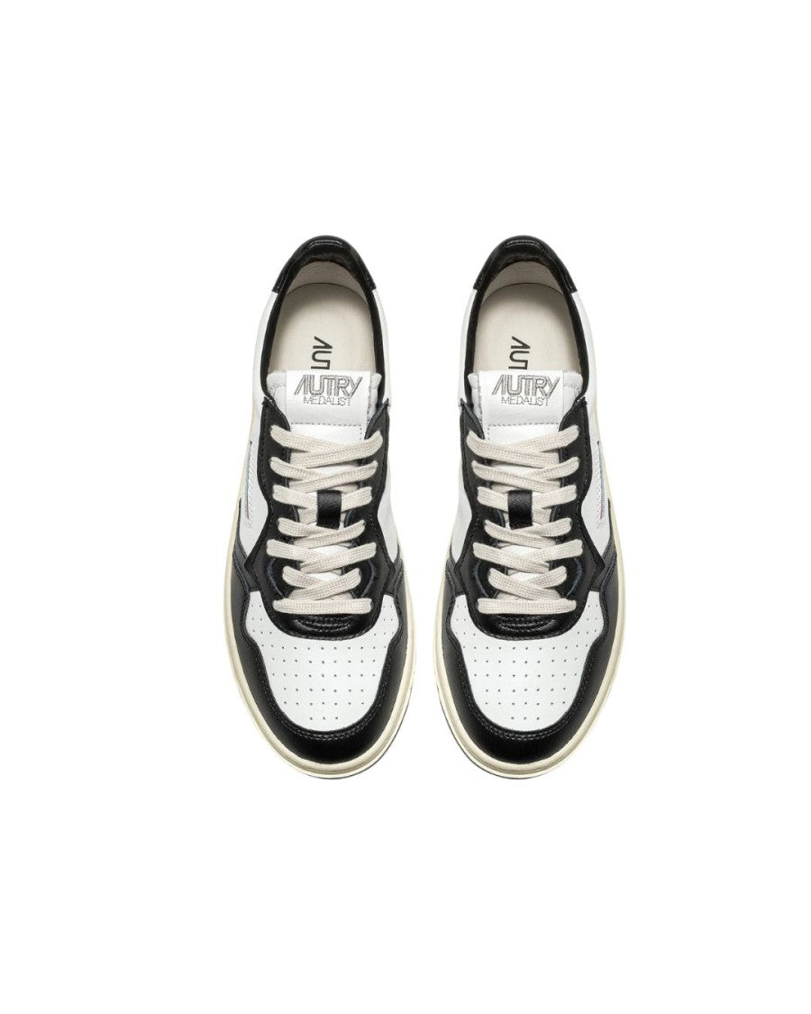 Autry Medalist Low Bicolor Sneakers In White, Black Leather