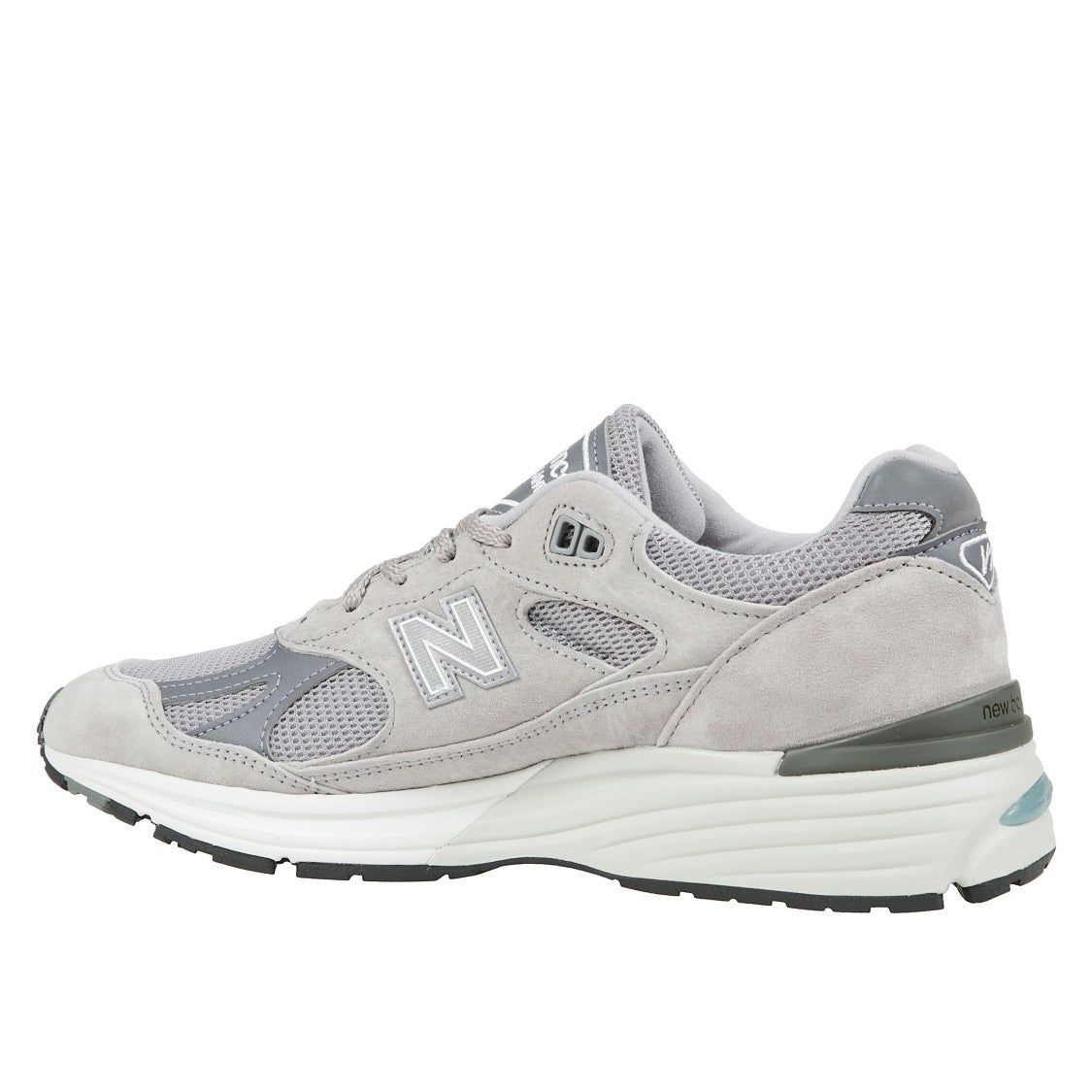 New Balance Classic Low-Top Unisex Lifestyle Sneakers With Cushioned Sole