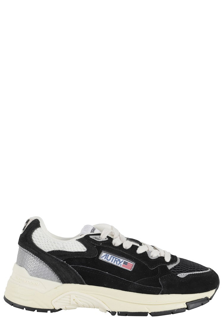 Autry Hyperway Woman Sneakers