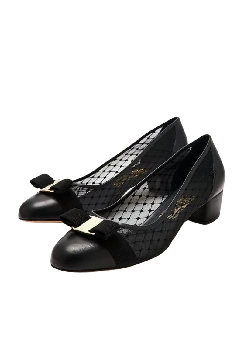 Salvatore Ferragamo Low-Heeled Pumps With Decorative Bow
