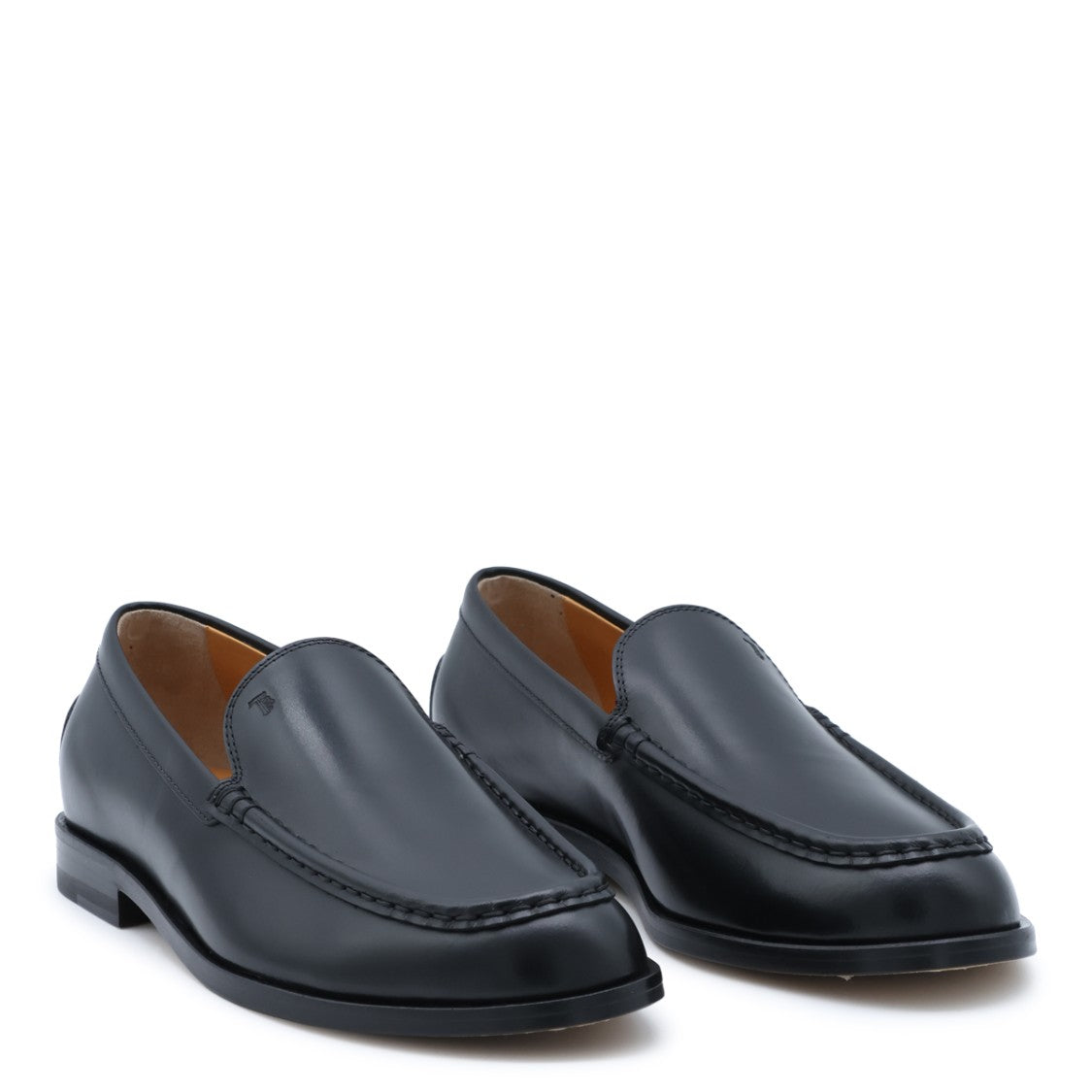 Tod's Round Toe Loafers Slip-On Leather - Black