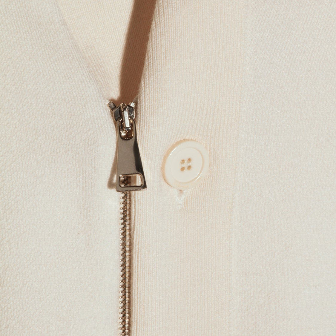 Fabiana Filippi White V-Neck Buttoned Knit Top