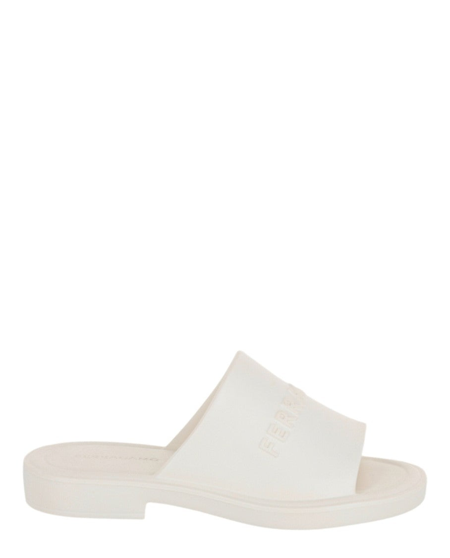 Ferragamo Giuneva Logo Slides