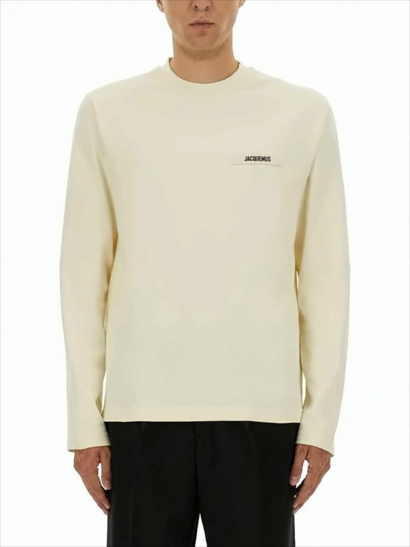 Jacquemus Long-Sleeve Off-White Cotton T-Shirt With Subtle Logo Patch