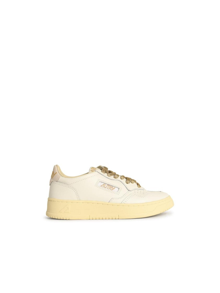 Autry Medalist Low' White And Gold Leather Sneakers