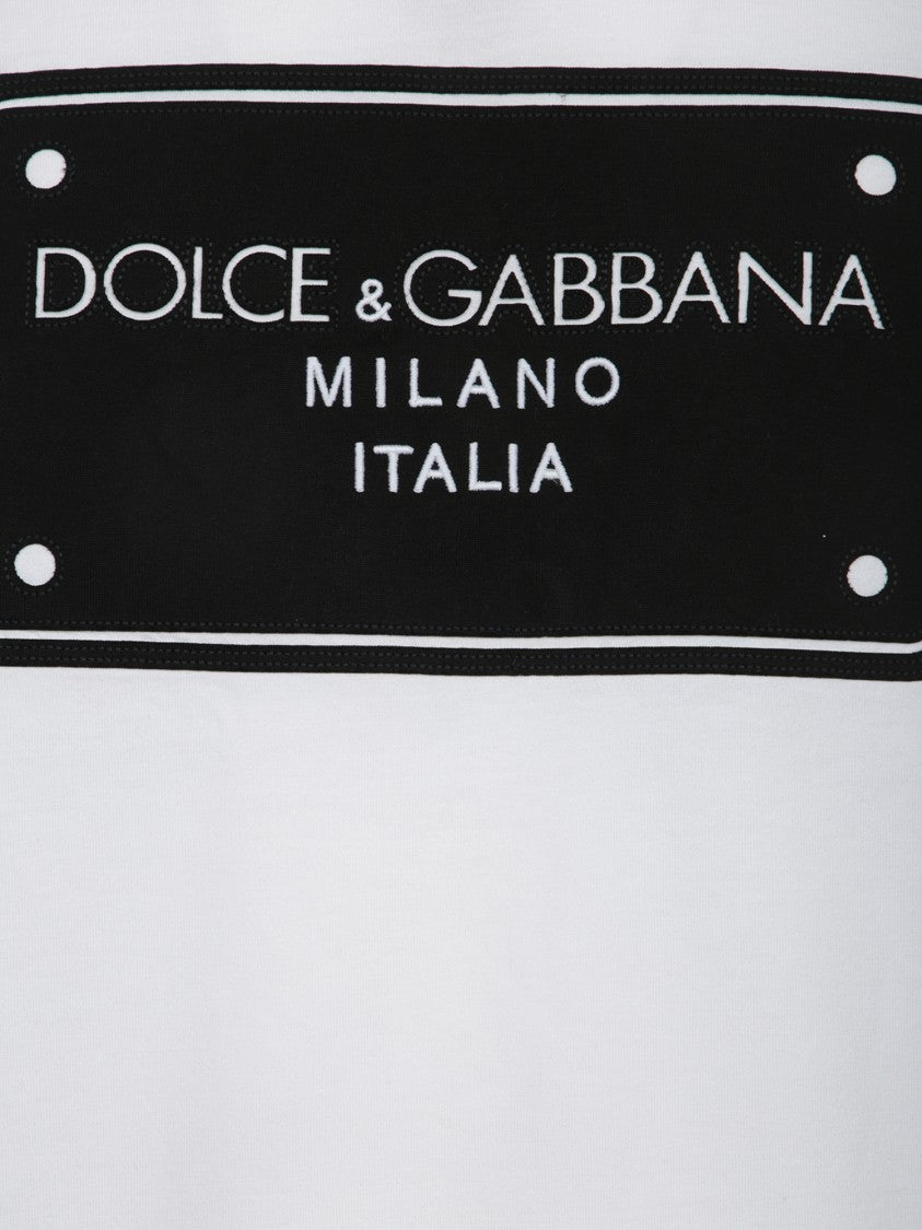 Dolce & Gabbana White T-Shirt With Front Logo Plaque