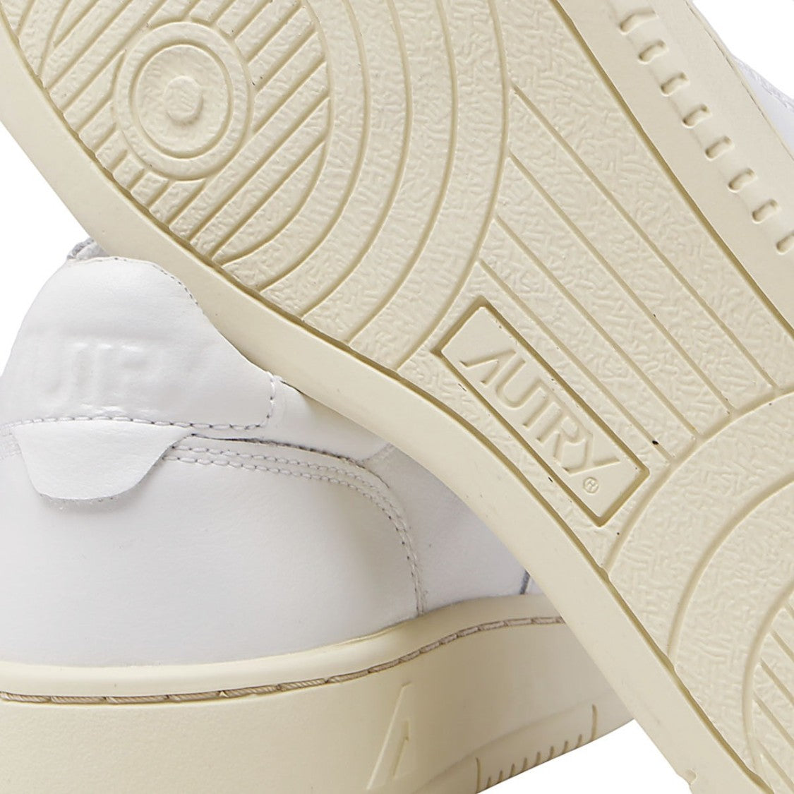 Autry White Leather Medalist Low Sneakers
