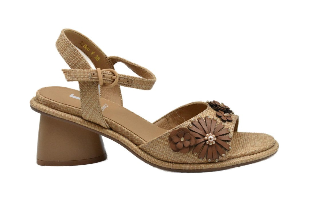 Jeannot Beige Lace-Up Shoes With Floral Design