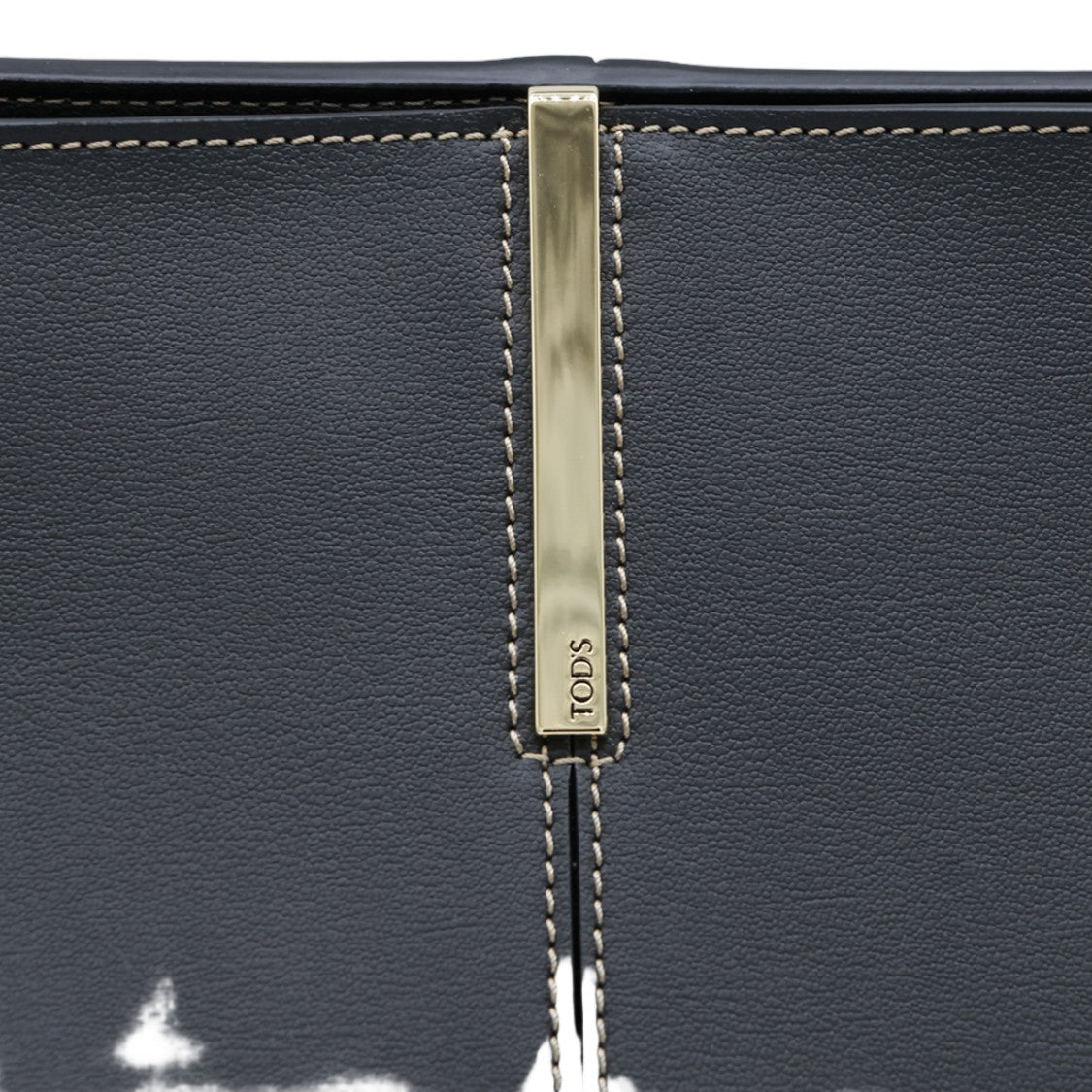 Tod's Structured Tote Bag With Gold-Tone Accent