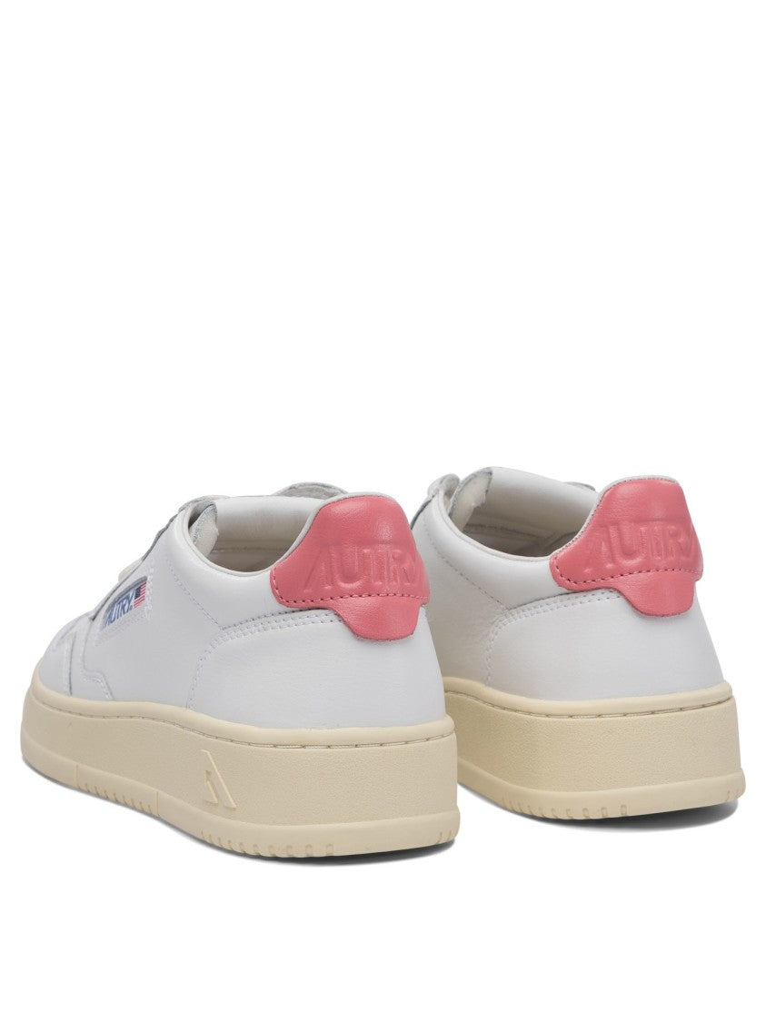 Autry "Medalist Low" Sneakers