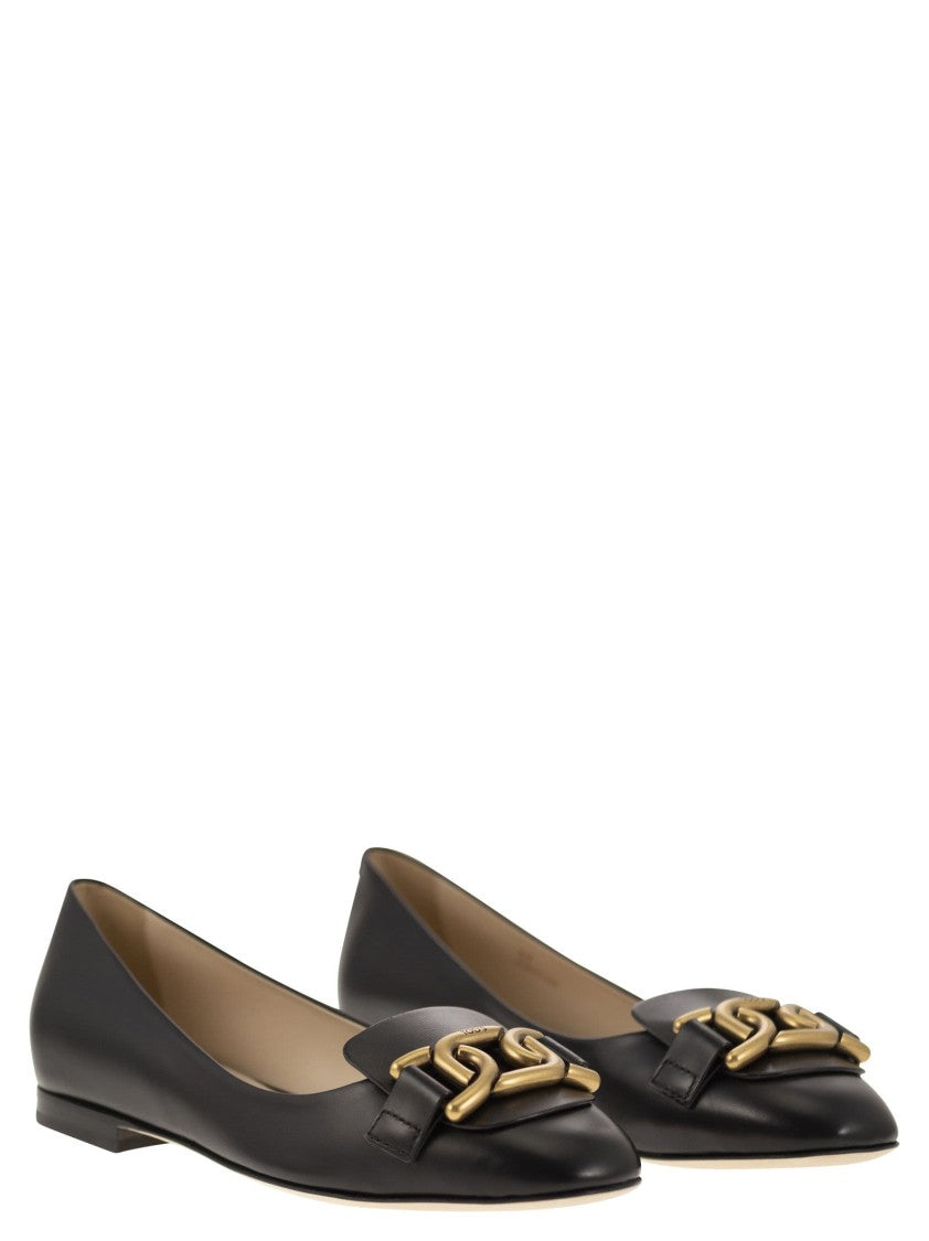 Tod's Leather Ballerina With Accessory
