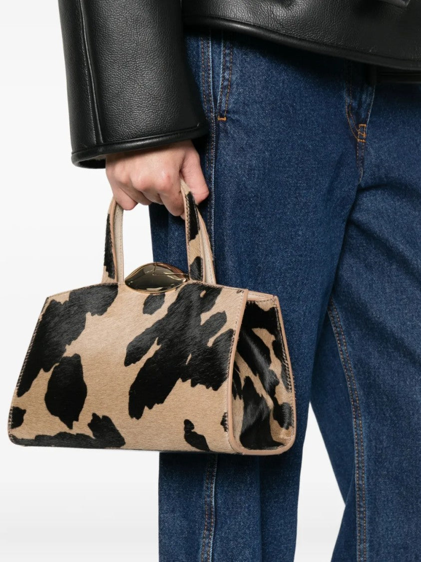 Benedetta Bruzziches Structured Minimalist Handbag With Detachable Strap