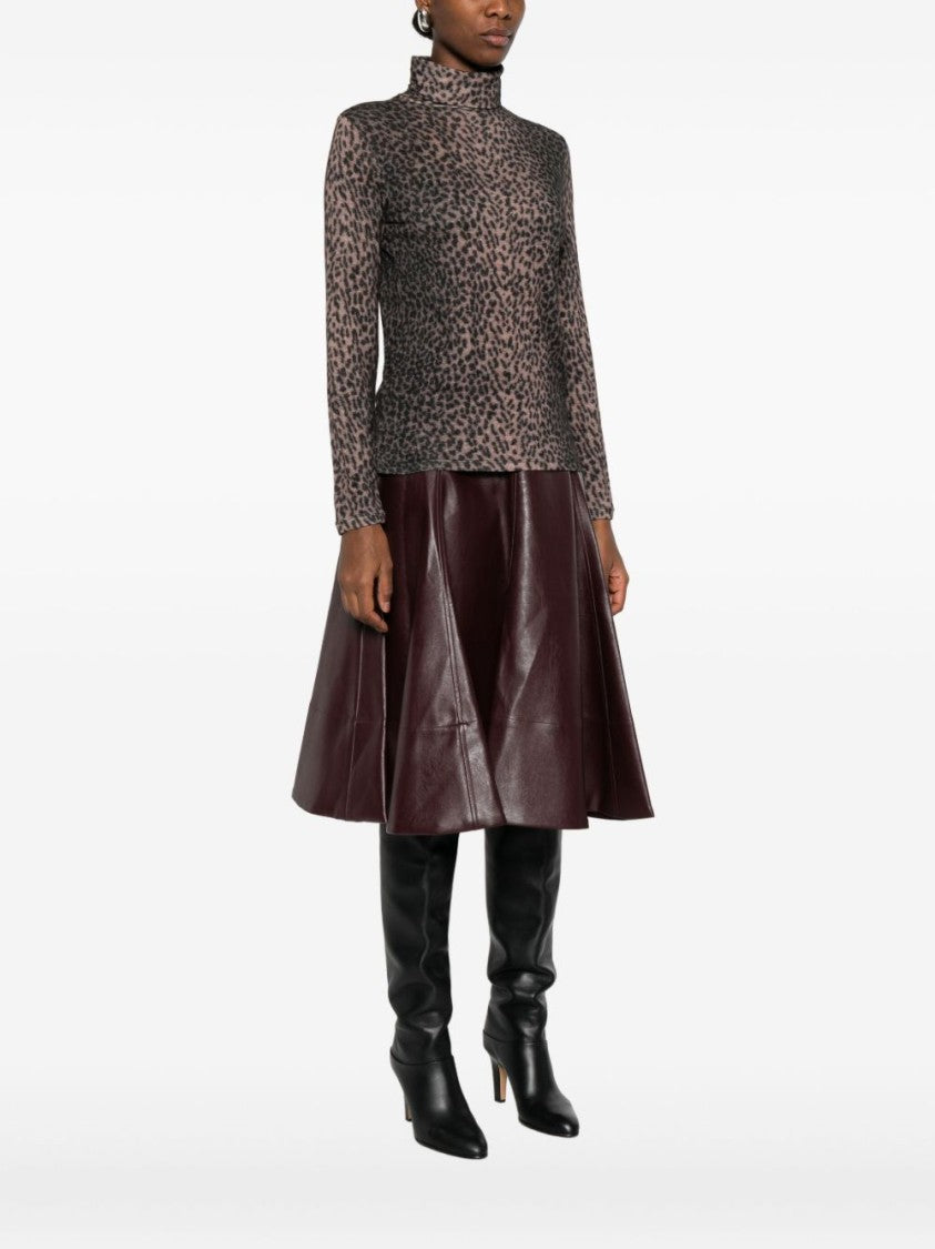 Majestic Filatures Fitted Turtleneck Sweater With Black Leopard Print
