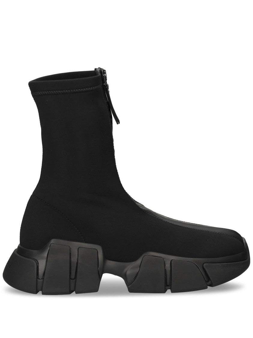 Vic Matié Ankle Boots With Zip Closure And Sole