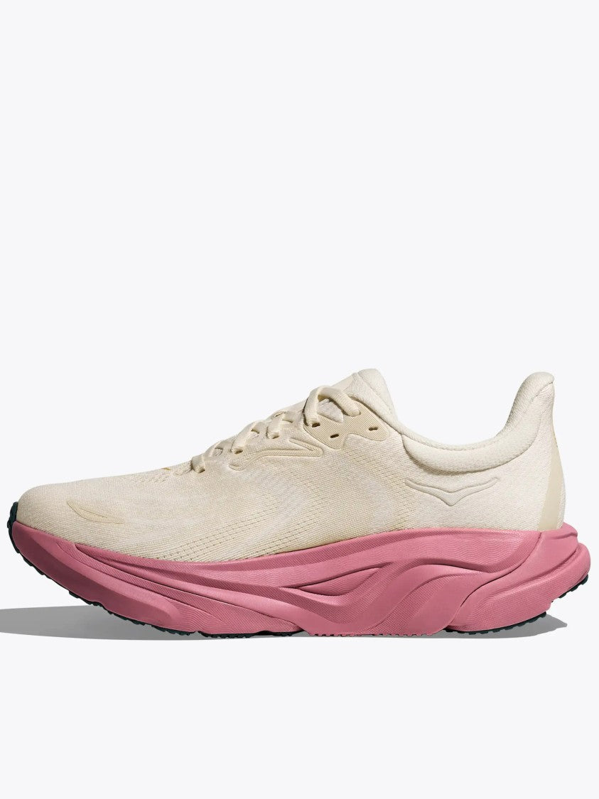 Hoka Beige Arahi 8 Streamlined Running Shoes