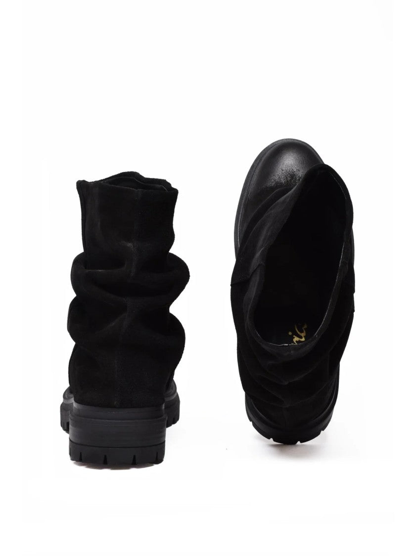 Aria Shoes Black Suede Block-Heel Ankle Boots