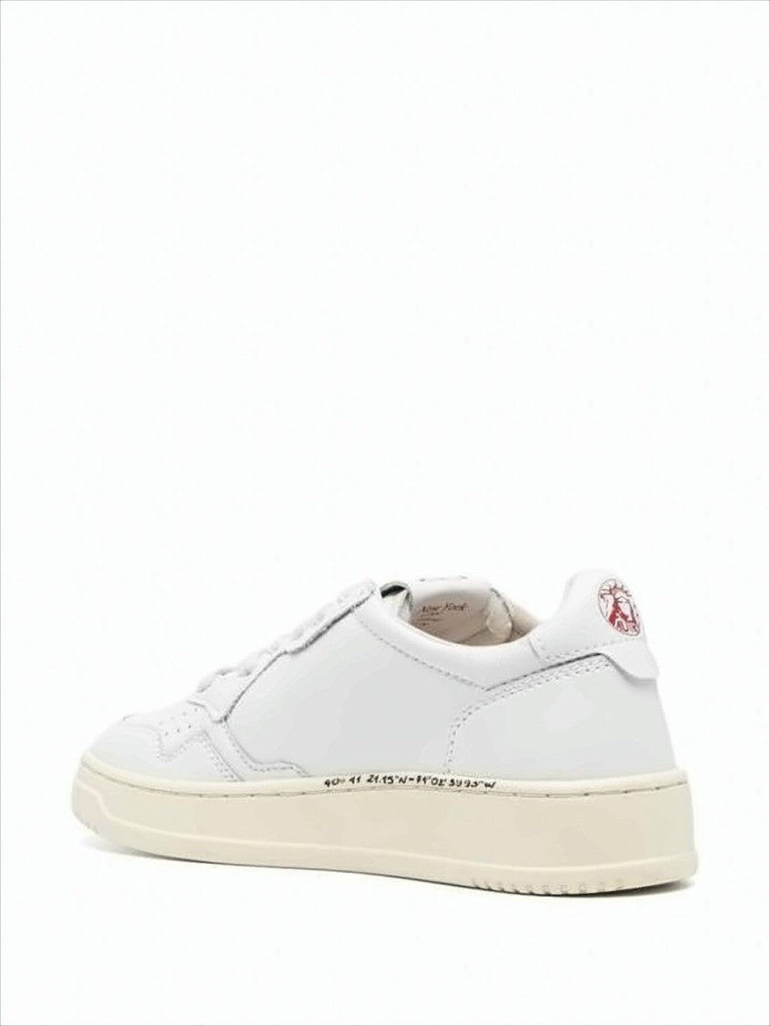 Autry Perforated White Leather Low-Top Sneakers With Padded Collar