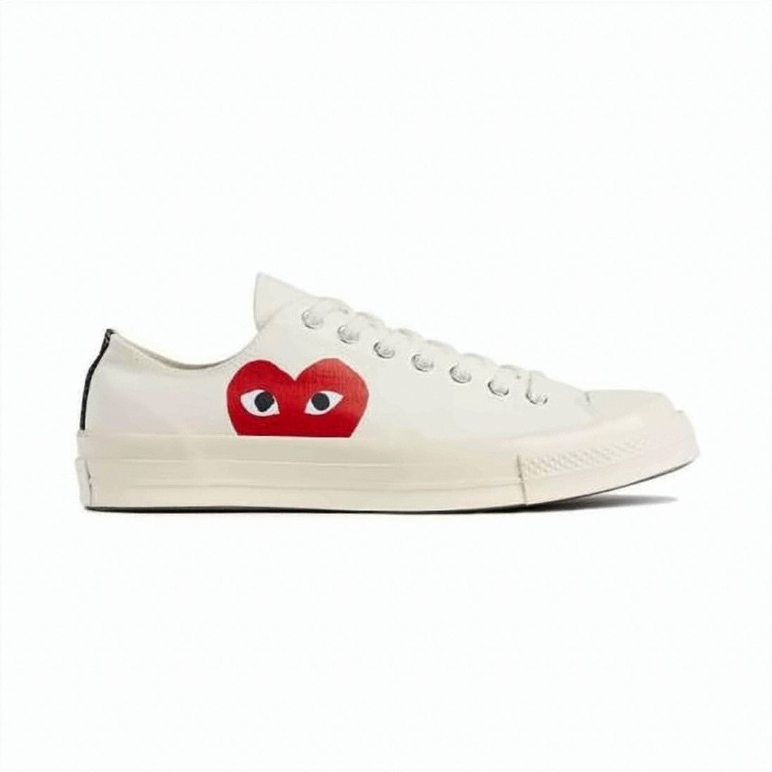 Comme Des Garçons Low-Top Sneakers With Distinctive Heart Graphic