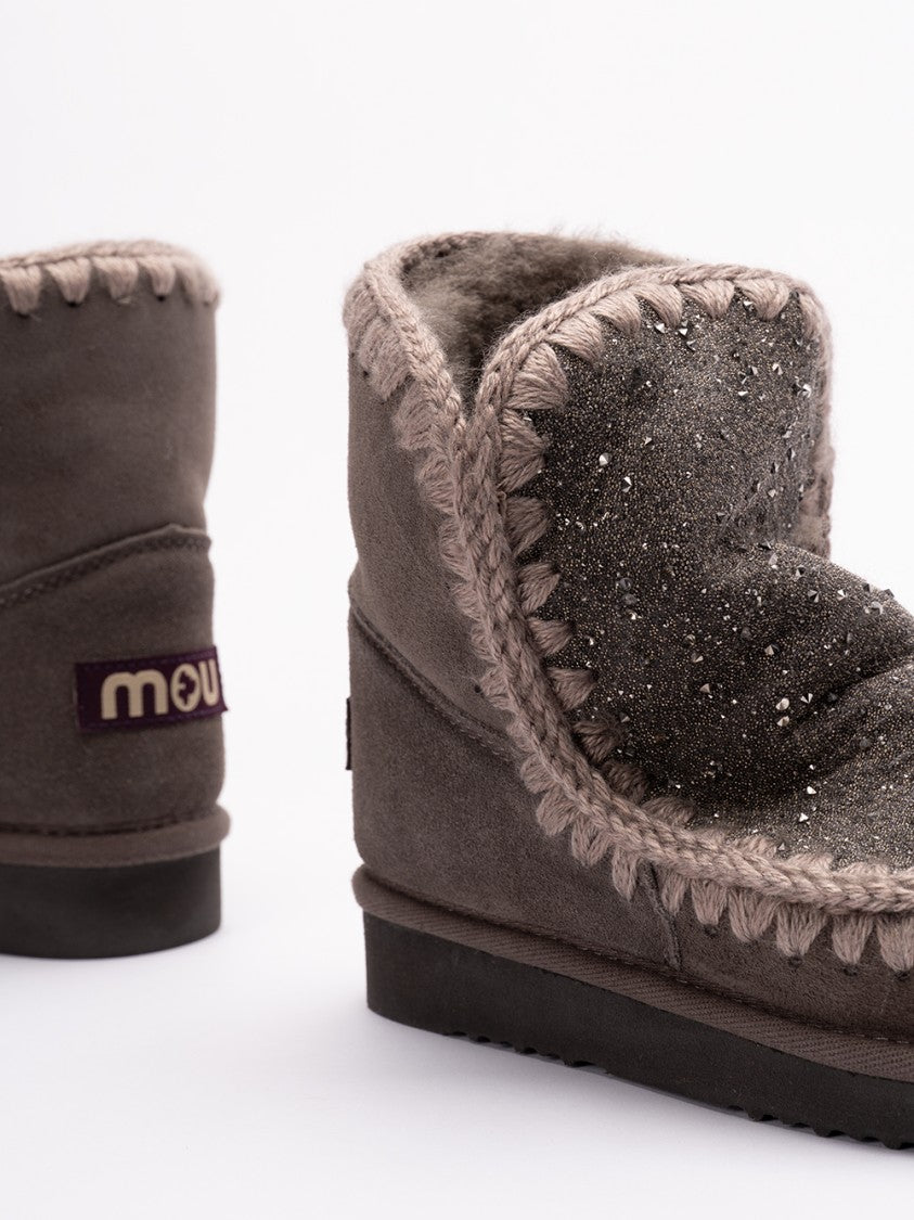 Mou `Eskimo 18 Hotfix`