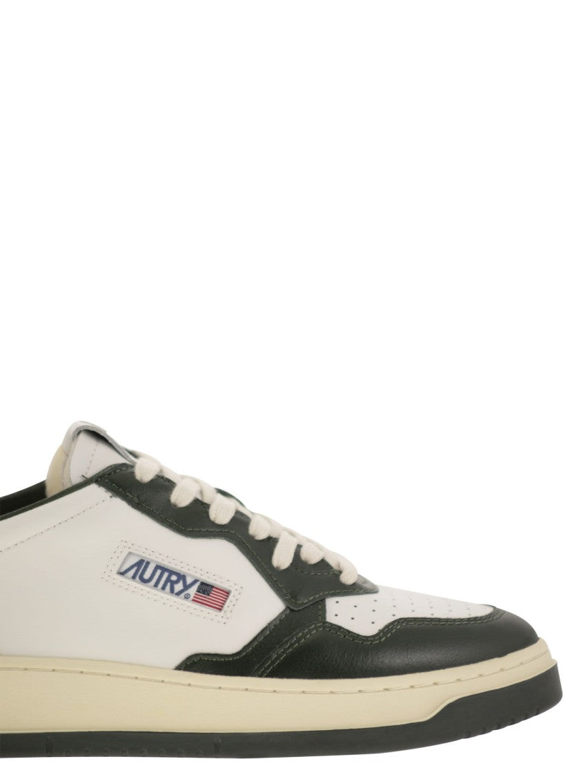 Autry Medalist Low - Leather Sneakers