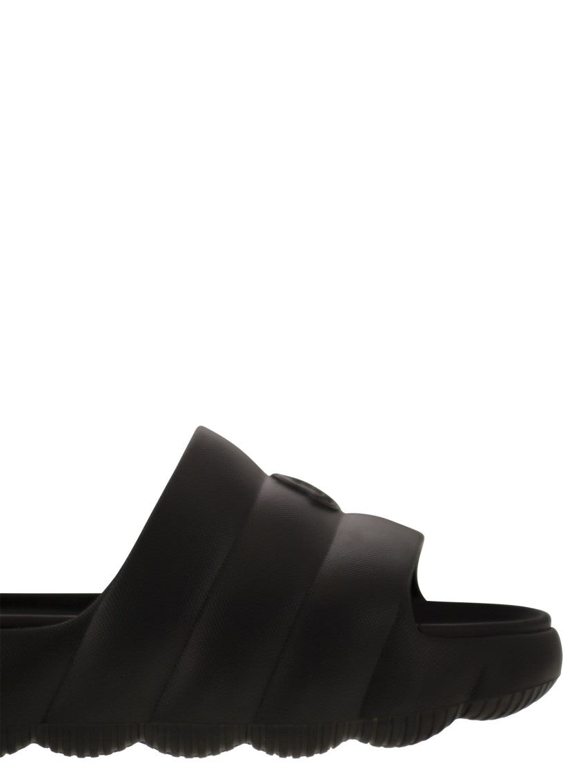 Moncler Quilted Black Eva Lilo Slides