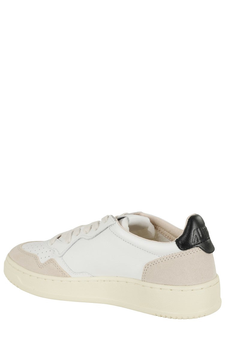 Autry Medalist Low Sneakers