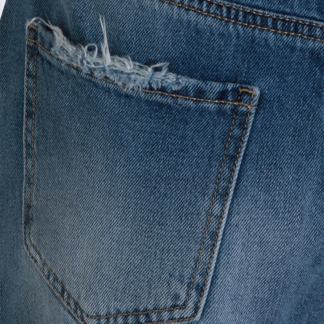 Twin-Set Light Denim Shorts With Classic Five-Pocket Design And Frayed Hems