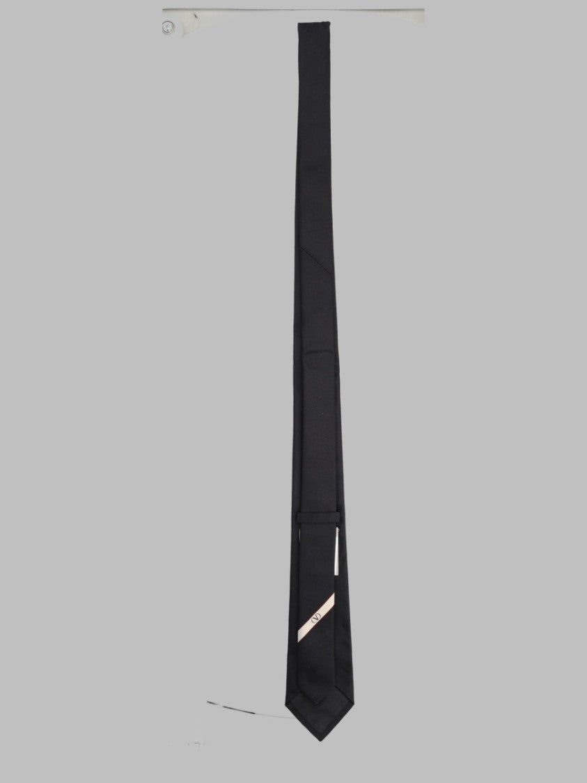 Valentino Garavani Narrow Discreet Logo Silk Tie