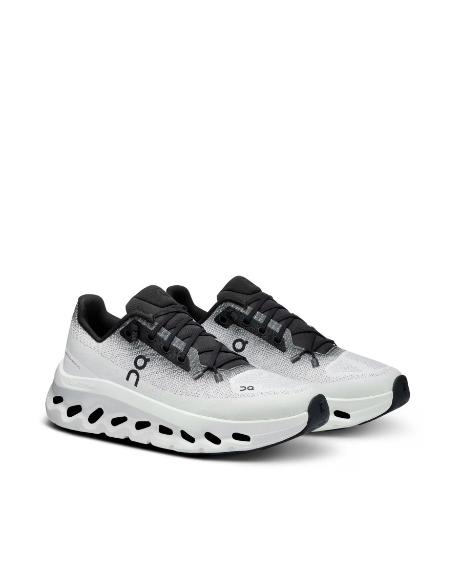 On Cloudtilt Sneakers With Energy-Returning Helion™ Foam