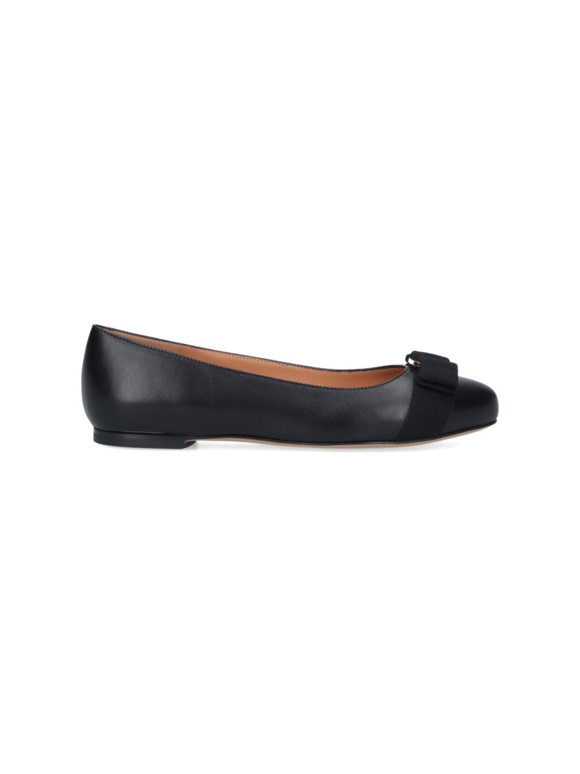 Ferragamo "Varina" Ballerinas Black