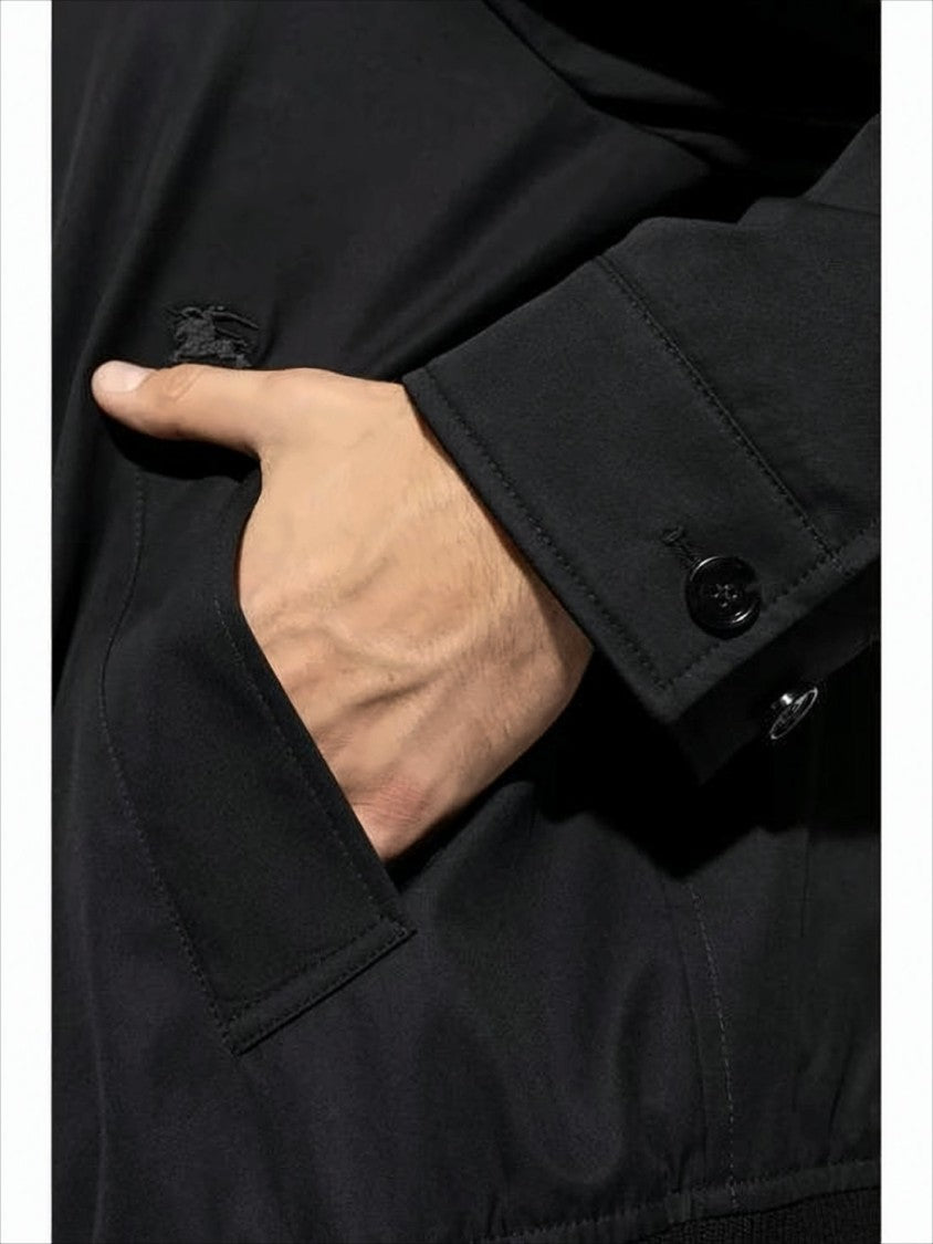 Burberry Minimalist Black Jacket With Zip Closure