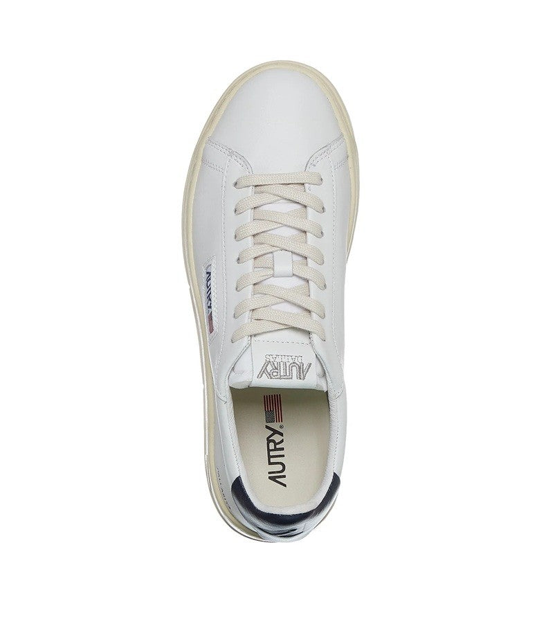 Autry Low-Top Sneakers In Smooth Calf Leather