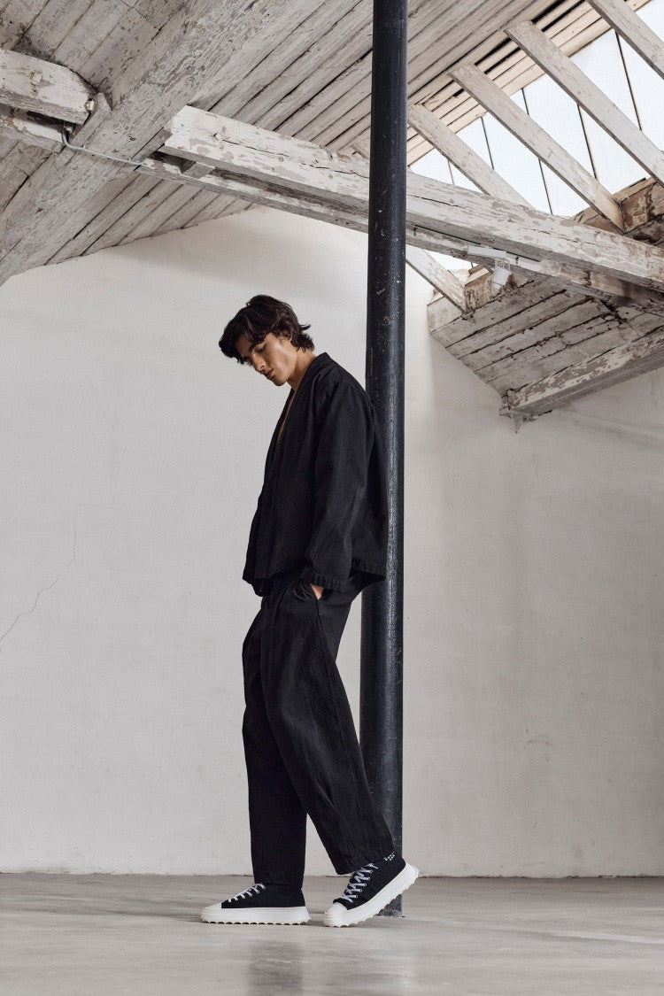 Bepositive Japanese Balloon Cut Sneakers With Pleated Detailing