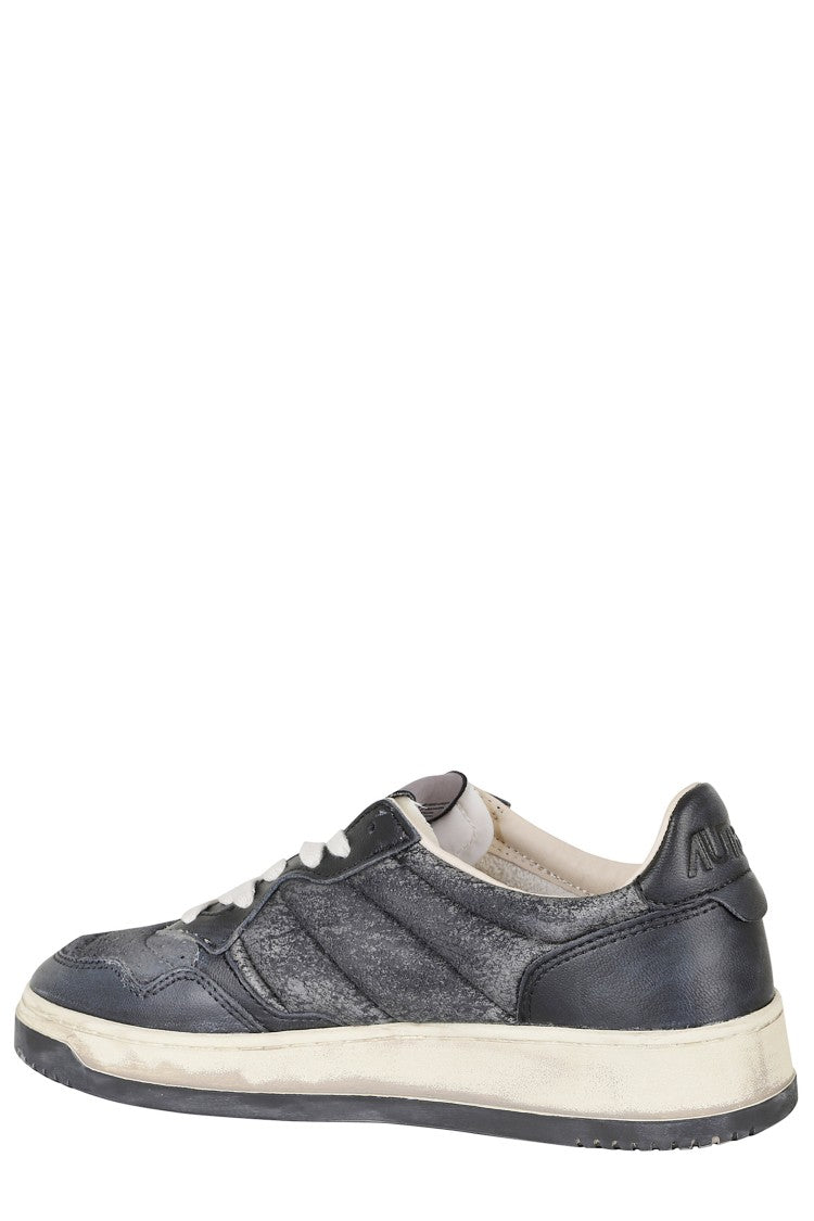Autry Black Sup Vint Low Leather Sneakers